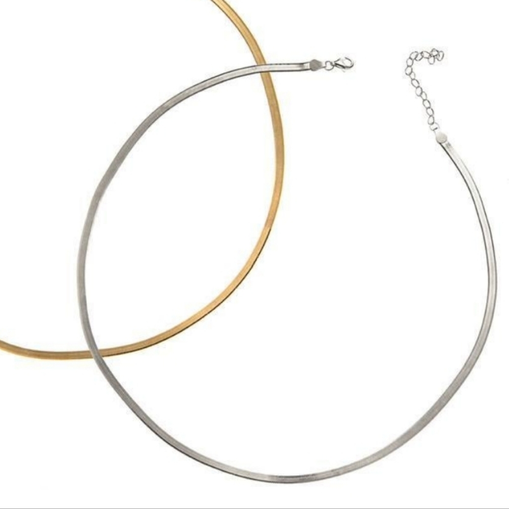 Silver viper necklace